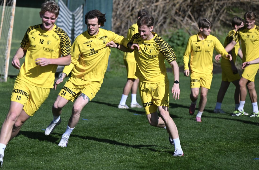 Aller første trening med nye lagkamerater lørdag morgen. (Foto: Marius Mykleset)