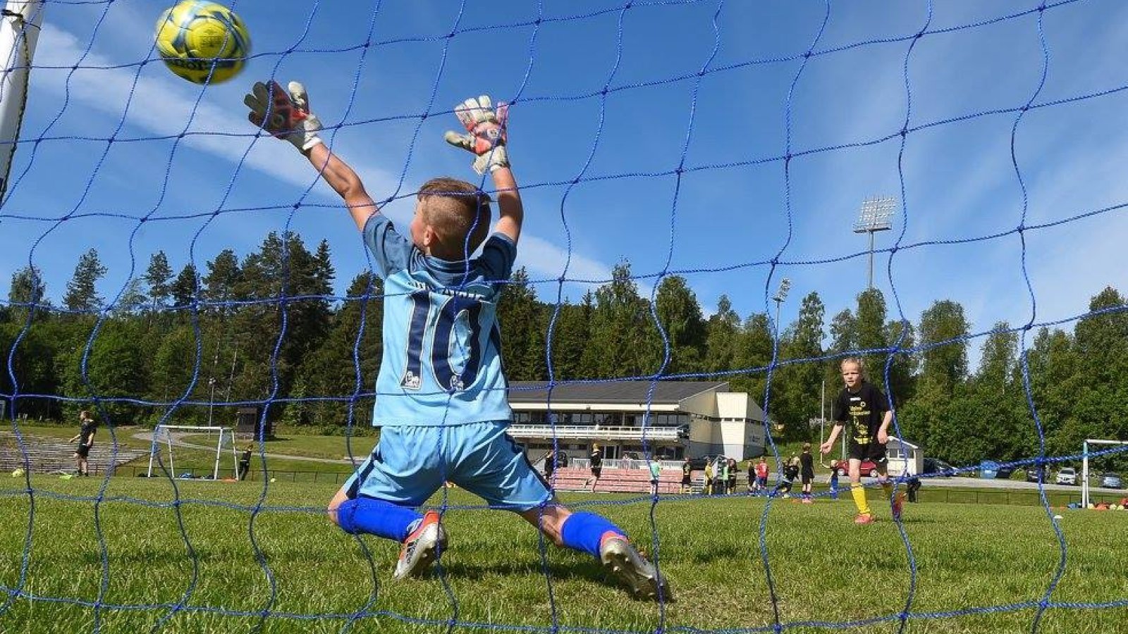 Raufoss Fotball med eget keeperopplegg fra knøtt og opp ...